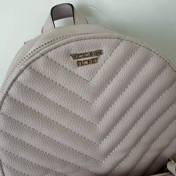 Victoria's Secret V-Quilt City Mini Backpack Purse Adjustable Straps Pink - Picture 4 of 11